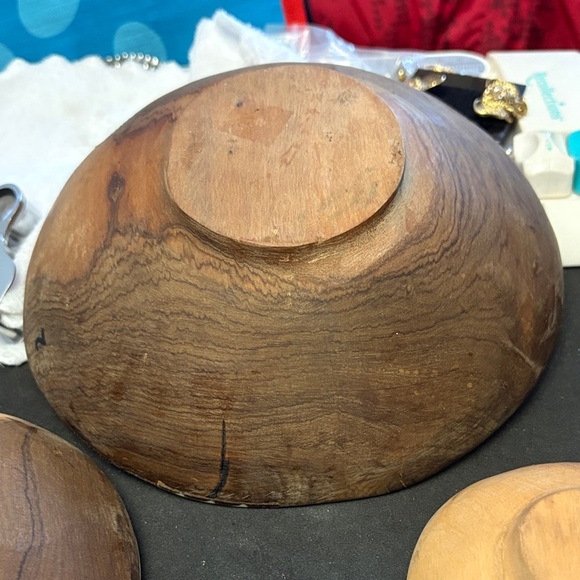 Artisan Crafted Wild Olive Wooden Bowl Set with Batik Bone Inlay Accents - Picture 6 of 8